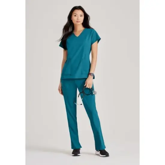 Barco Unify Women's Purpose 4-Pocket V-Neck Scrub Top image {1}
