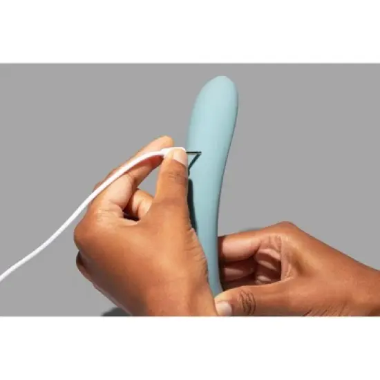 Bloomi Indulge Waterproof Rechargeable Double-Sided Vibrator image {3}