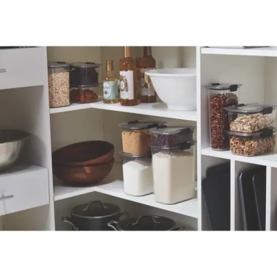 Rubbermaid Brilliance 7.8 cup Pantry Airtight Food Storage Container image {3}