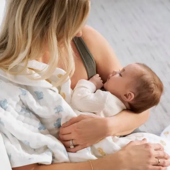 aden+anais Organic Dream Blanket image {4}