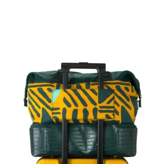 WNDR LN The Overnighter Weekender Bag image {8}