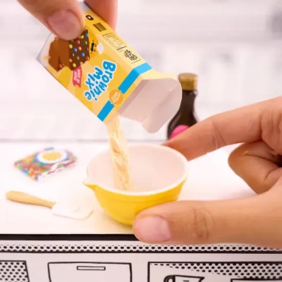 MGA's Miniverse Make It Mini from Scratch Series 1 image {2}