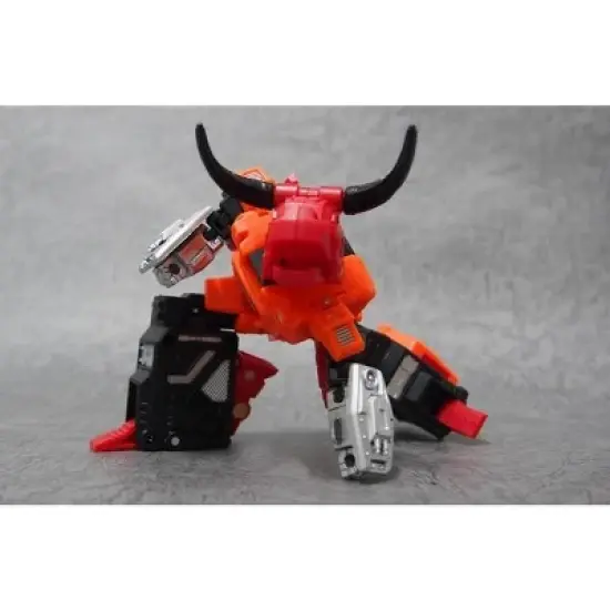 UT-W03 War Bison Savage Bull | Unique Toys War Lord Combiner Action figures image {2}
