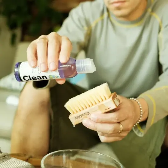 Jason Markk Premium Shoe Cleaner Deep Cleaning Solution - 8  fl oz image {2}