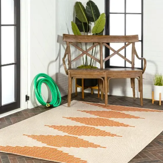 Vinales Diamond Stripe Indoor/Outdoor Area Rug - JONATHAN Y image {5}
