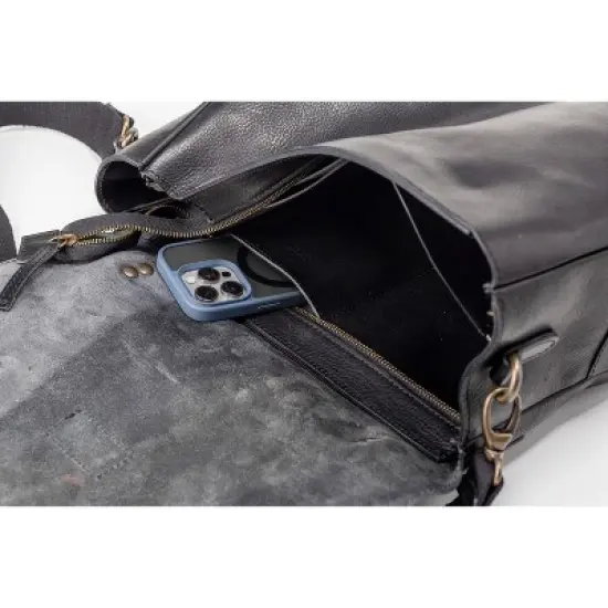 THE DUST COMPANY Leather Messenger Black image {10}
