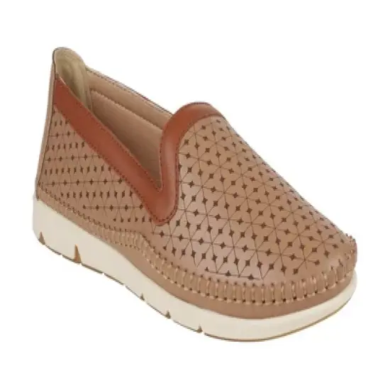 GC Shoes Norah Perforated Two-Tone Flats image {7}