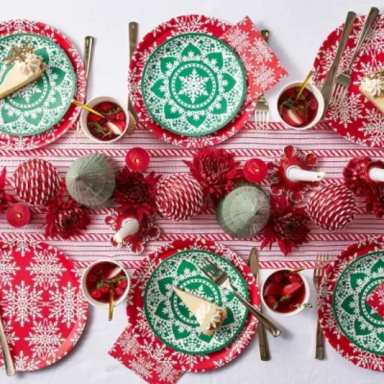 Jolly Snowflake Large Plates (10 Per Pack) image {1}