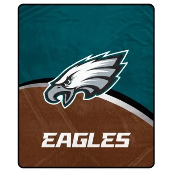 NFL Philadelphia Eagles Gameball Ultra Soft Tailgate Throw Blanket image {2}