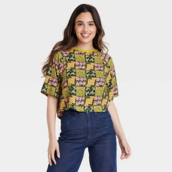 Latino Heritage Month Women's Short Sleeve Cropped T-Shirt - Olive Green Floral image {4}
