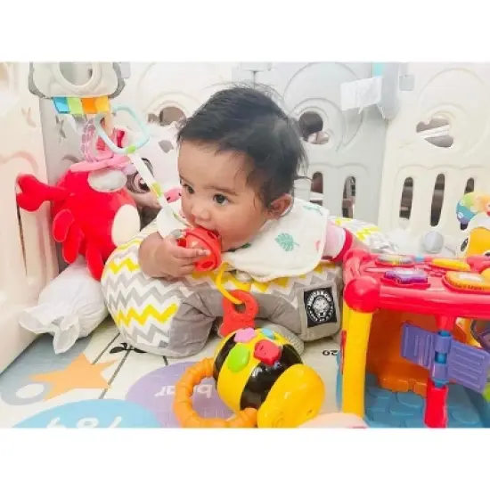 The Original Hugaboo HUG4239 Infant Sitting Chair, Yellow Chevron image {3}