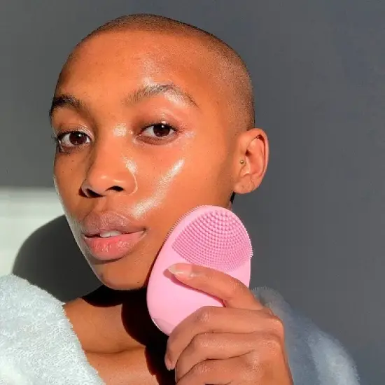 Fancii Isla Rechargeable Sonic Facial Cleansing Brush with Charging Stand - 1ct image {1}