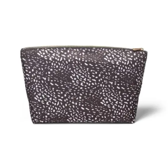Sonia Kashuk&trade; Large Travel Makeup Pouch image {9}