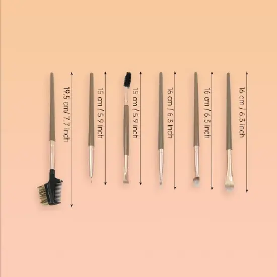 Makeup brush set, which includes foundation brushes, eyeshadow brushes and other types of makeup brushes. image {4}