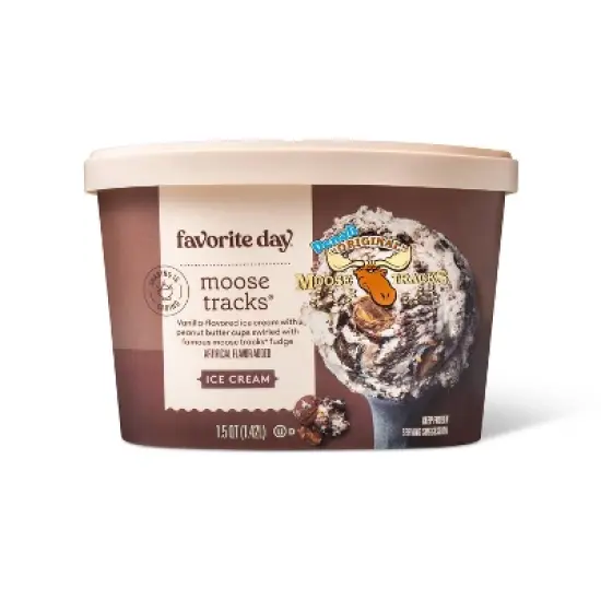 Moose Tracks Ice Cream - 1.5qt - Favorite Day&trade; image {4}