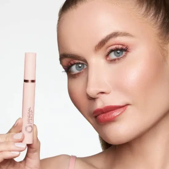 Mineral Fusion So Lifted Defined Curl Mascara - Black - 0.3oz image {7}