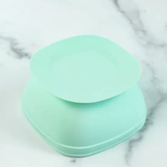 Platinum Silicone 11oz. Suction Bowl w/Platinum Silicone Press In Lid image {5}