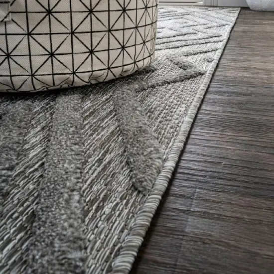 Balansat Moroccan Diamond Indoor/Outdoor Area Rug - JONATHAN Y image {4}