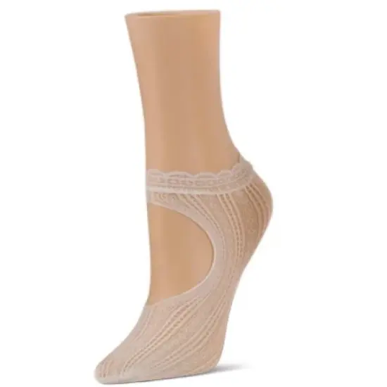 Memoi Women's Du-O Net Delicate Lace Loafer Socks image {9}