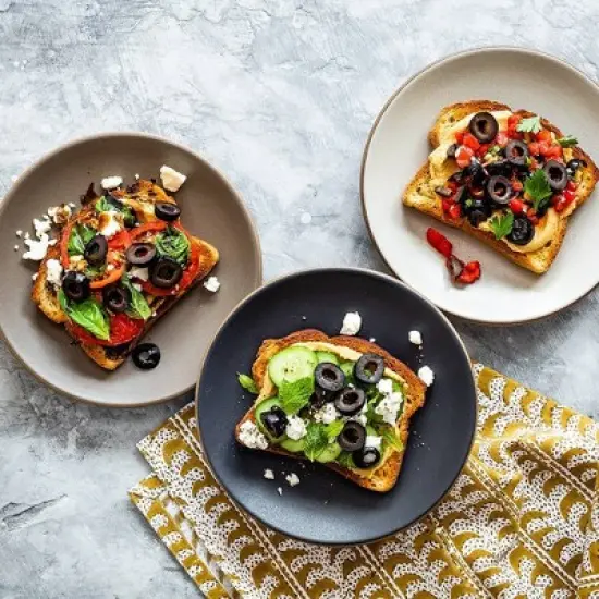 Pearls Sliced Ripe Black Olives - 3.8oz image {2}