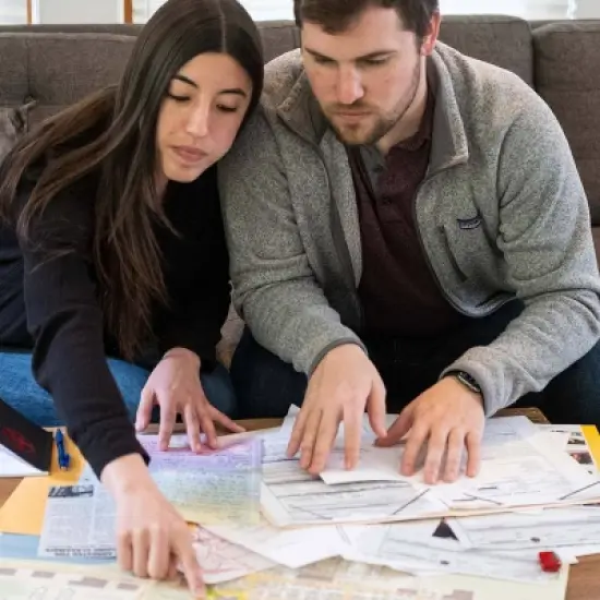 Hunt A Killer: Death At The Dive Bar Murder Mystery Game image {5}