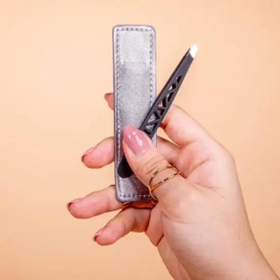 JAPONESQUE Slant Tweezer Midnight image {3}