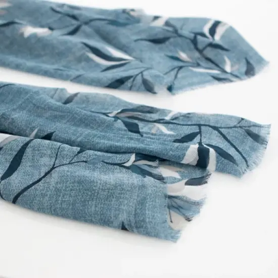 Aventura Clothing Women's Emma Scarf image {2}