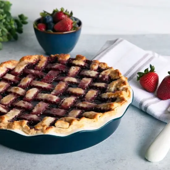 Kook Round Ceramic Pie Dish, Wave Edge, 10 Inch, 44 oz image {1}