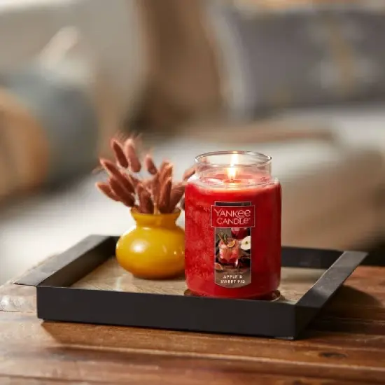 Apple and Sweet Fig 22oz Original Large Jar - Yankee Candle image {4}