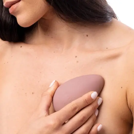 Milkmakers Warm Touch Lactation Body Massager image {1}