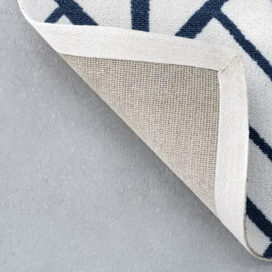 nuLOOM Tiffany Contemporary Diamond Indoor/Outdoor Patio Area Rug image {6}